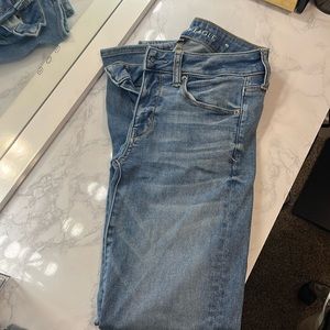 American eagle size 2 skinny jeans next level stretch